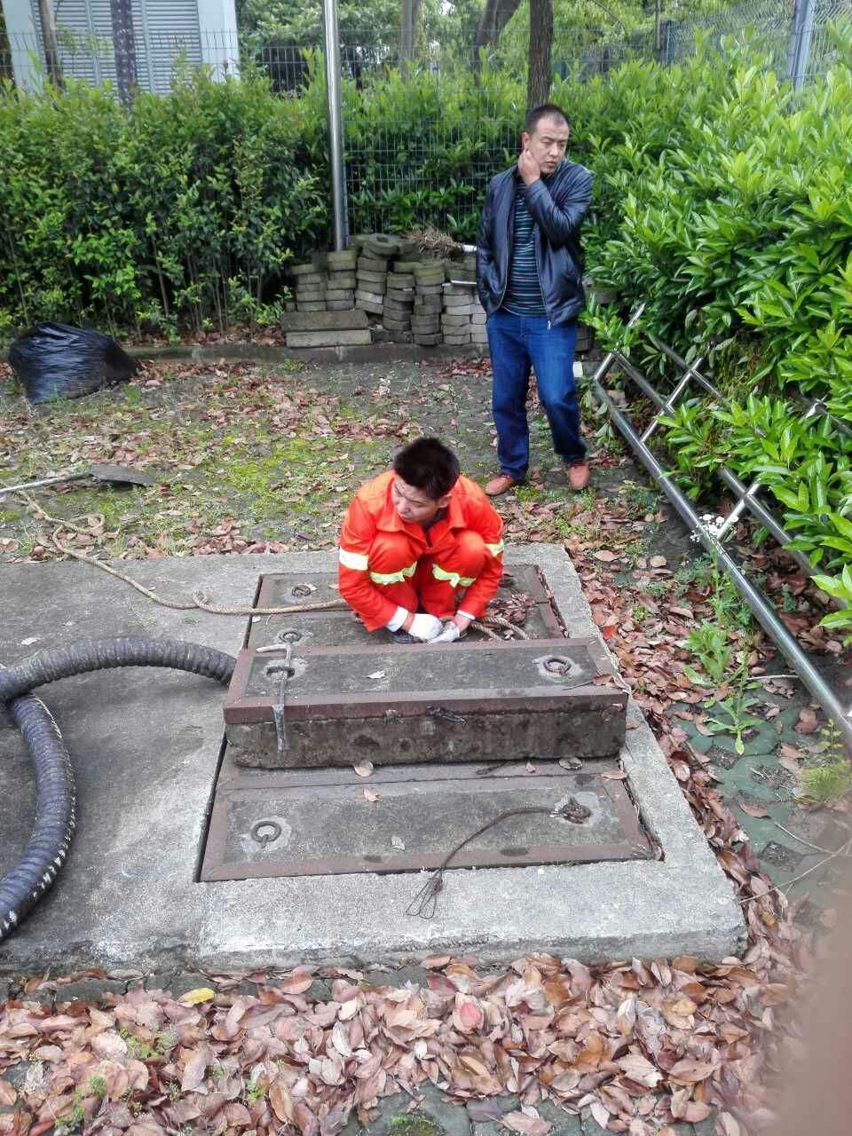 王下乡吸污抽粪