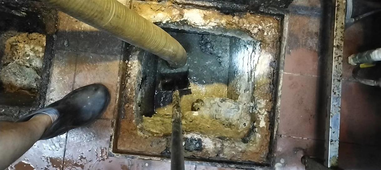 王下乡化油池清理-污水池清掏